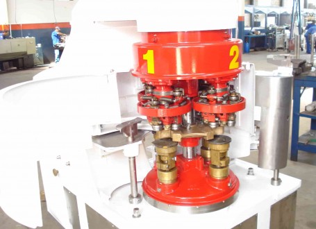 USIMAQ Fabricação e Montagem Industrial - Produtos - Recravadeiras